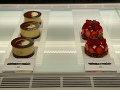 -潮一不贰·法式甜品·生日蛋糕·西式简餐(外滩店)