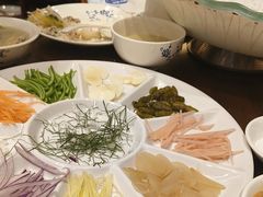 -龙悦湾酒家·八阵鱼生·渔人码头店
