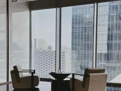 -深圳国际会展中心希尔顿酒店(前海华发冰雪世界店)