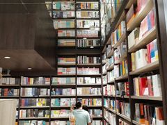 -钟书阁(群光广场店)