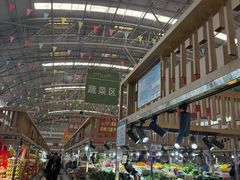 -滨海新区濒开里菜市场