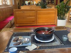 -三锅莊·牦牛肉火锅·香格里拉特色藏餐宴请餐厅(菱角塘路店)