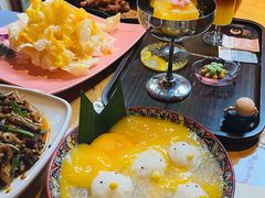 -月亮眼花园餐厅书吧酒吧