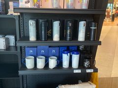 零售区-瑞幸咖啡(凯德MALL大兴店)