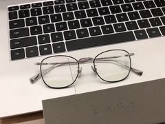-回瑞眼镜·蔡司·依视路官方授权店(广益路万达店)