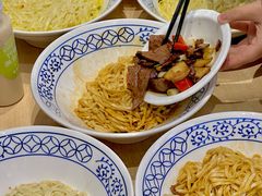 -李与白包子铺(桐梓林店)