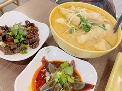 -谭仔云南米线(粉岭车站路店)