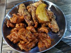 原味炸鸡和酱油鸡双拼-MI WU FACTORY米屋美食工厂餐厅(绿地店)