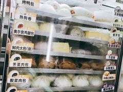 -全家便利店(襄阳南路店)