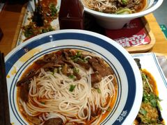 -霸蛮湖南菜·牛肉粉(荣京西街店)