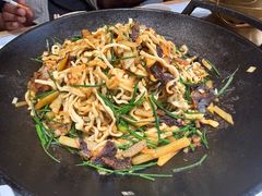 风干肉焖面-十二毡房蒙餐·蒙古包