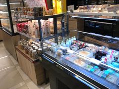 -85度C(生甜甜圈研究工坊·上海局门店)