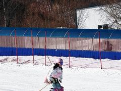 -亚布力新体委滑雪场