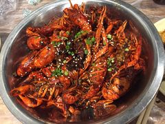 -巴厘龙虾·榜首油焖大虾(音乐学院·沿江酒馆店)
