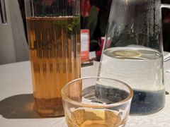 白桃乌龙果茶-维园悦谱·海派家常菜(乌鲁木齐南路店)
