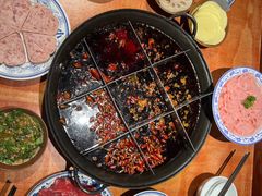 -周小明火锅(黑金冠社区店)