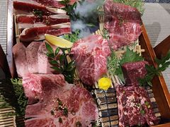 -山川小町·极番烧肉(新地假日广场店)