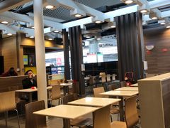 大堂-麦当劳(广州南站店)