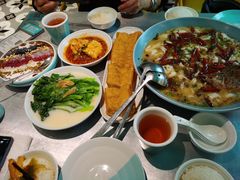 -姚姚酸菜鱼·金戈戈香港豉油鸡(喜荟城联名店)