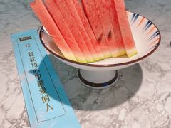 餐前水果-悦海·家宴·冰花皮皮虾大锅贴(宝龙店)