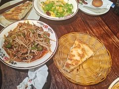 -蓝田九大碗民俗食府(蓝田店)