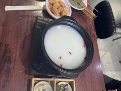 -牛牛和牛海鲜粥底火锅(长虹国际城店)