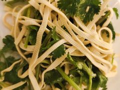 -东方豪景花园酒店·怡景旋转餐厅