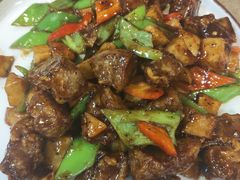 铁板黑椒牛柳-昱德来·天津菜(河西店)