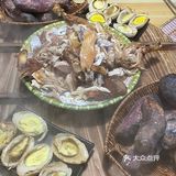 延吉   老沙土窑烧烤 铁锅炖