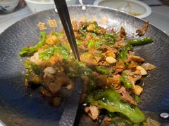 -费大厨辣椒炒肉(高铁吾悦广场店)