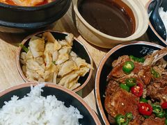 -万和春排骨砂锅米饭(新业广场店)