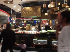 -四海一家自助餐(益田假日广场店)