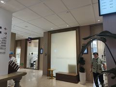 -柏乐口腔医院·舒适化无痛种植牙中心(东盟商务区院)