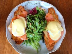 -ROAST coffee & eatery