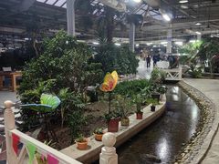 -红栌温泉山庄生态美食餐厅