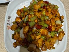 -六泰居·尔滨地标·东北菜(黄河路店)