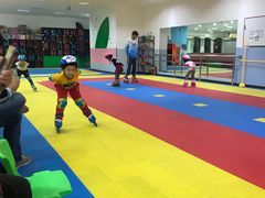 -米高轮滑·自由式轮滑·速桩·滑板(锦辉店)