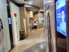 -极光口腔·矫正种植修复(锦江店)