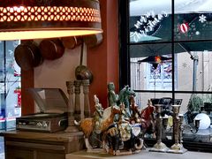 -SISTERS BAR RESTAURANT川意酒馆(嘉善老市H楼店)