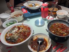 -味上湘菜馆(岳麓山店)