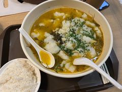 酸菜鱼-大食代美食广场(迪士尼小镇店)