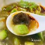 刚好今天天气有点儿飘小雨星、吃完出来暖和得很