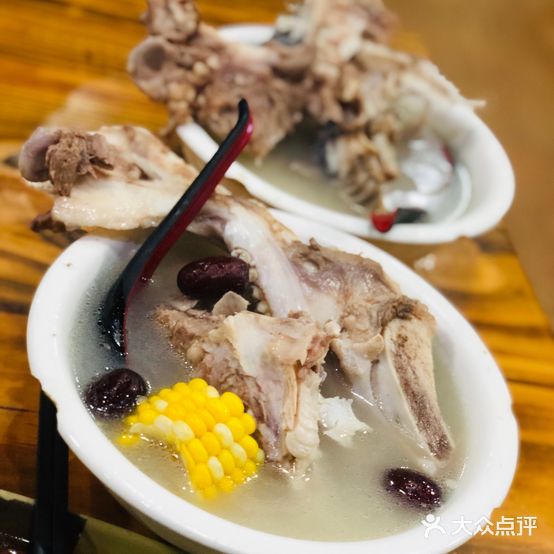 赤坎老牌猪头骨汤(机电大厦店)