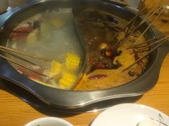 -何氏串串香火锅(翠亨店)