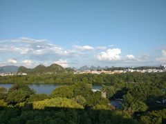 -维纳斯酒店-忆咖啡观景餐厅(象山公园店)