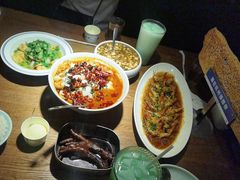 -弄堂里·寻味杭州(湖滨银泰in77C区店)