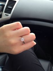 -威德钻石-克拉钻大本营(南京东路店)