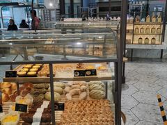 面包甜点陈列柜-面包新语(上地华联店)