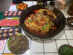 -扎起市井老火锅(乐山总店)