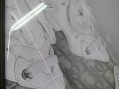 -翰皇直营洗衣洗鞋(望京鹿港店)